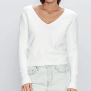 NWT Zara Faux Fur Soft Knit V Neck Sweater